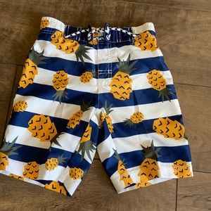 Gymboree pineapple swim trunks S (5/6)